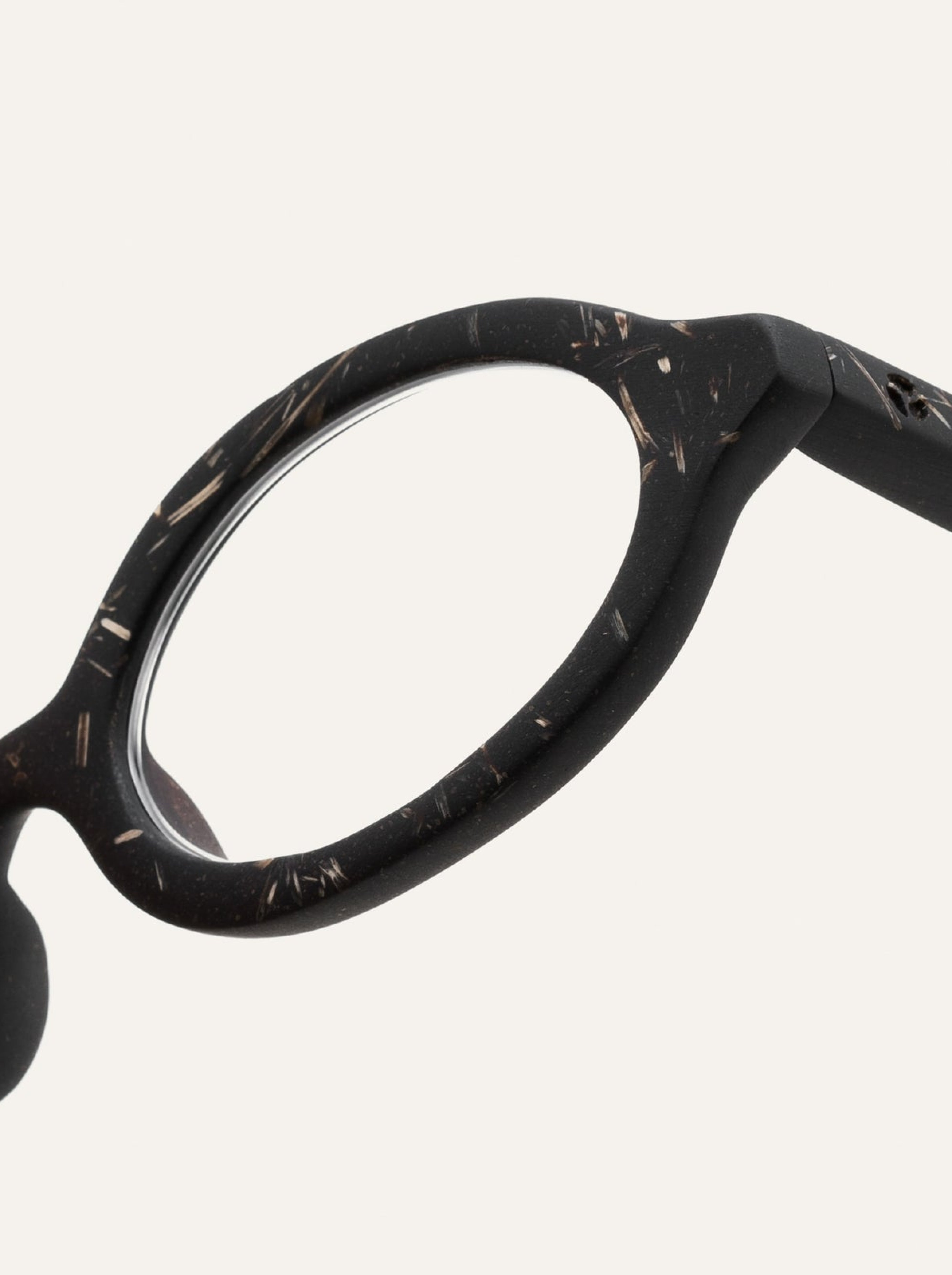 Minimal Design Eyewear